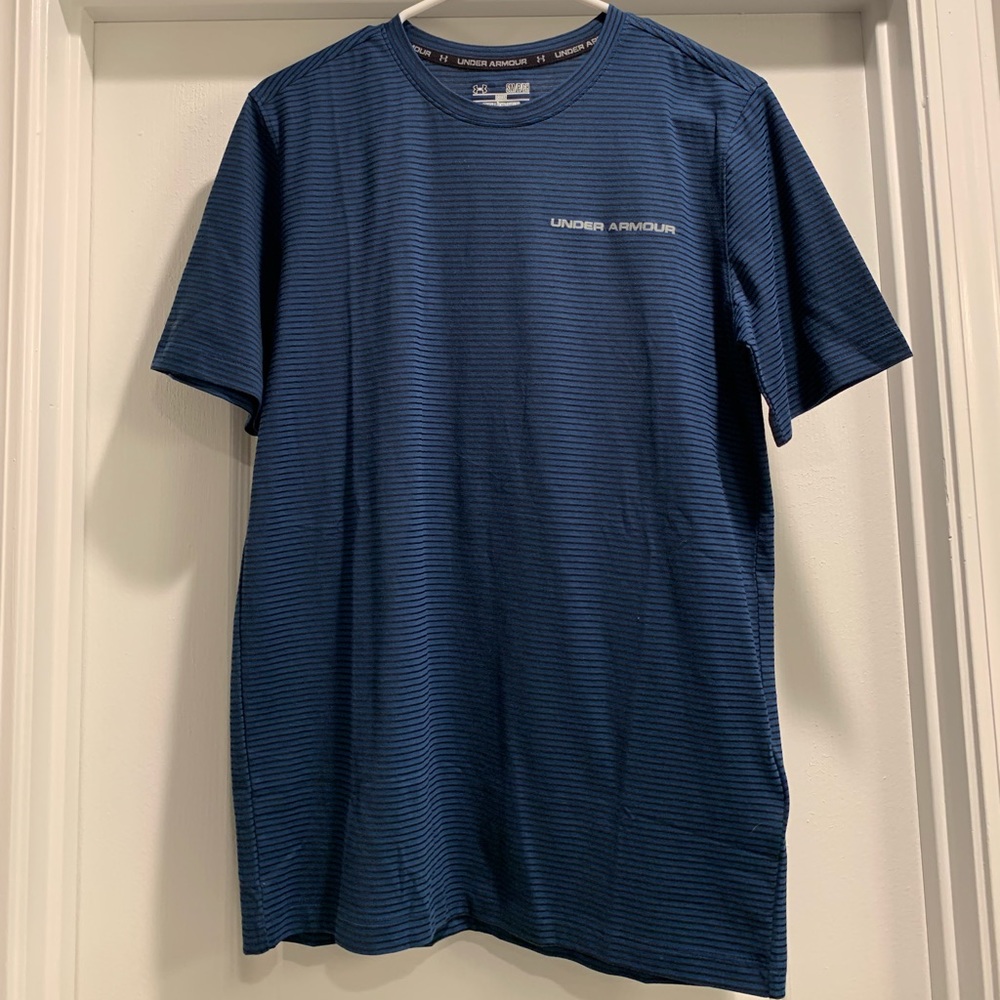 Men’s under armour shirt